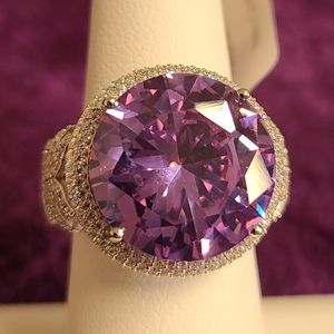 Elegant Purple Gemstone Ring